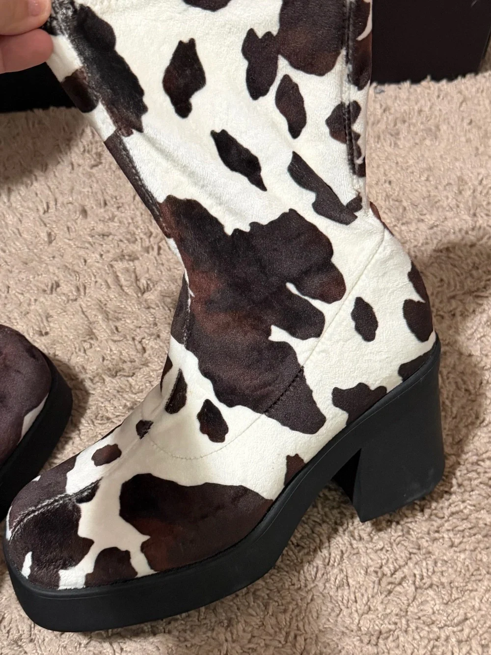Steve Madden Klayton platform boot cow print brown white size 7.5 womens